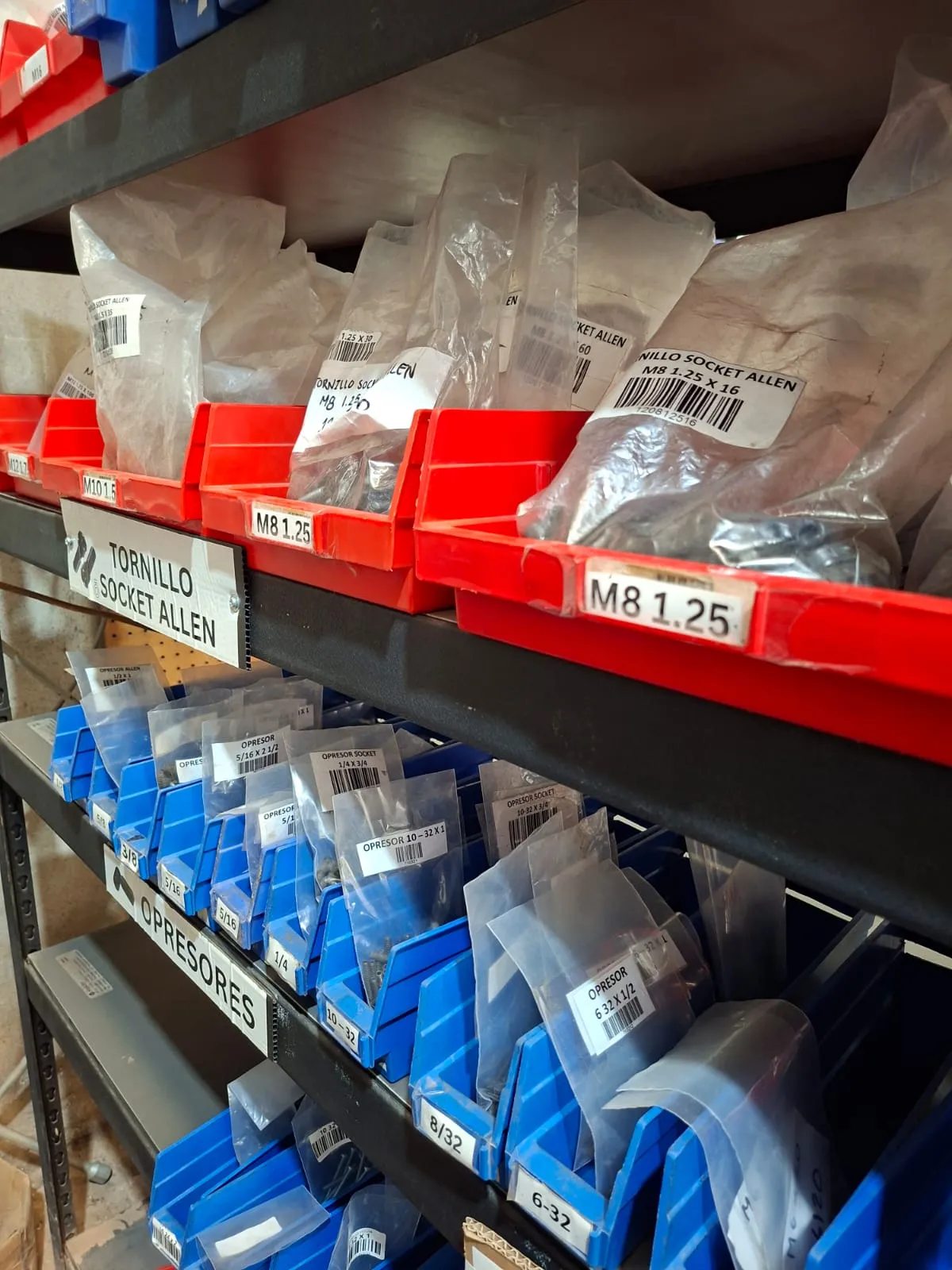 Inventario de tornillería y fijación industrial en Ensenada
